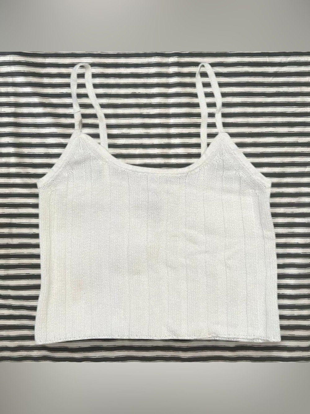 BUNDLE TANKS 3+ FOR $5 EACH // American Eagle Outfitters White Ribbed Knit Cami